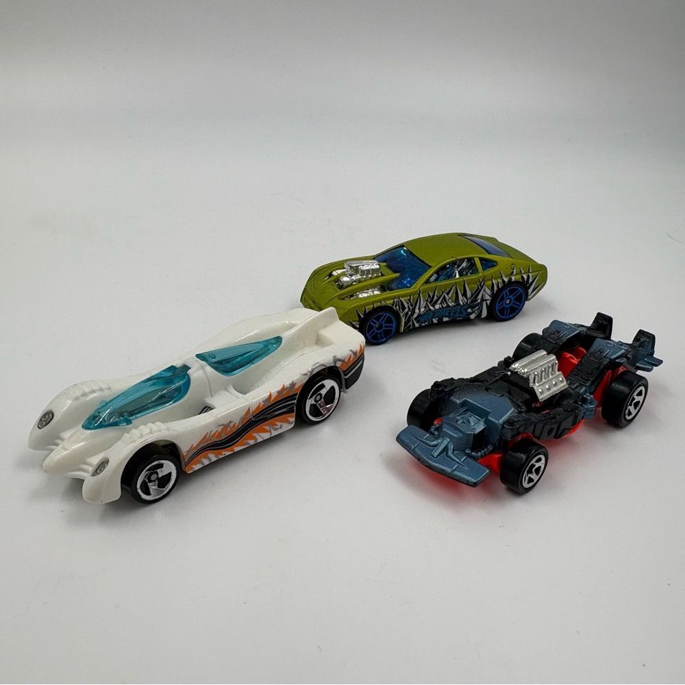Vintage Hot Wheels 1986 to 2001 Diecast Bundle